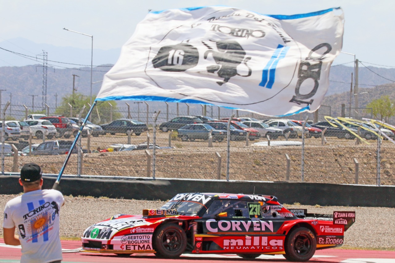 Urcera campeón del Turismo Carretera: WhatsApp Image 2022-12-11 at 15.56.04.jpeg